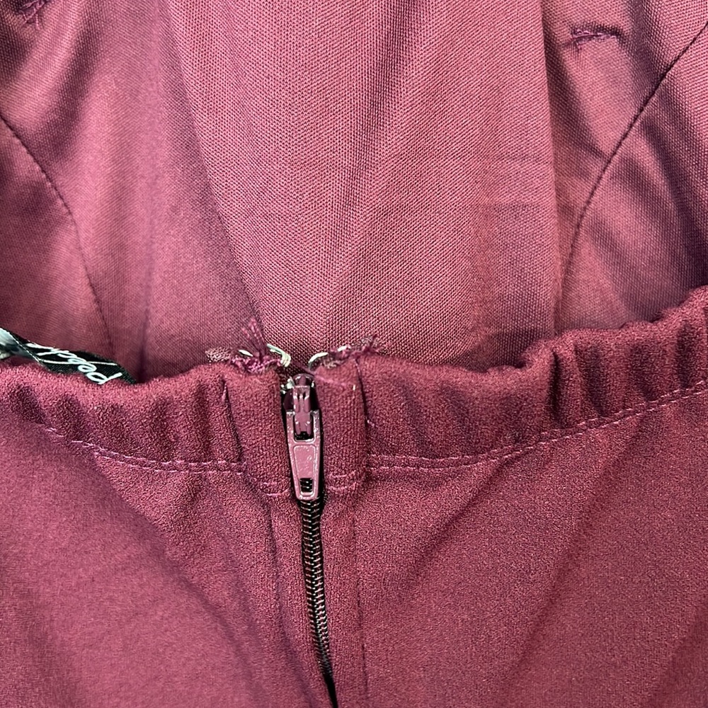 Speechless Burgundy Halter Rhinestone Bodycon Dress Juniors Size 1 - Picture 7 of 7